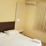 La Hotel 3*