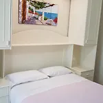 La 3*