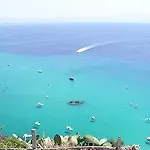 La 3*