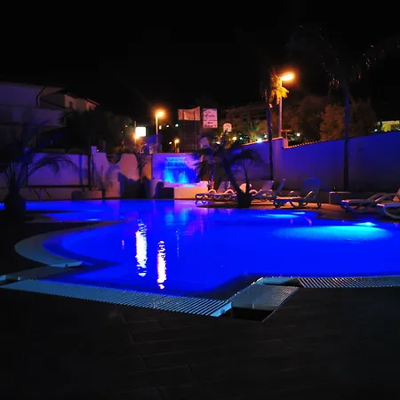 La Hotel 3*