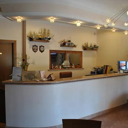 La Hotel
