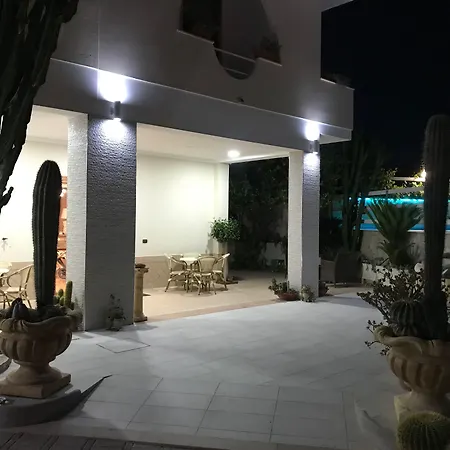 Otel La 3*