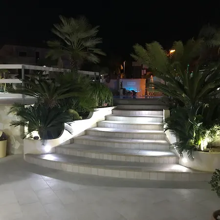 La Hotel